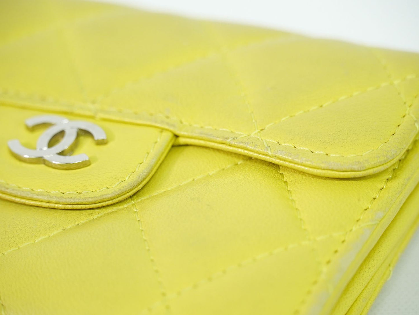 CHANEL ココマーク マトラッセ コインケース イエロー