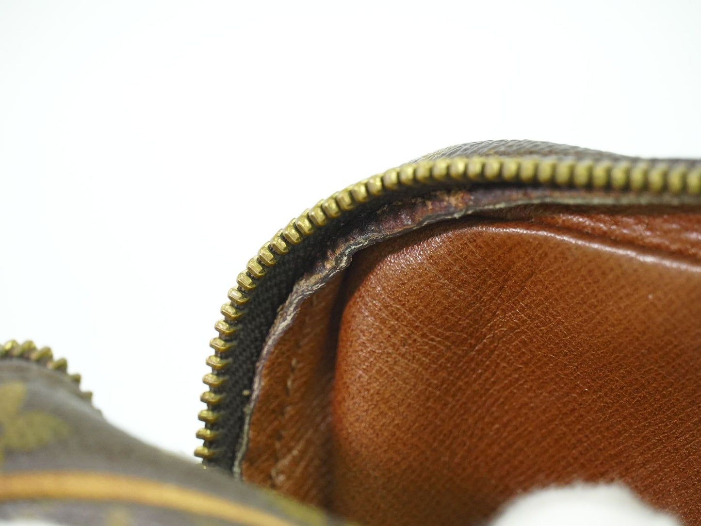 LOUIS VUITTON アマゾン モノグラム ショルダーバッグ M45236