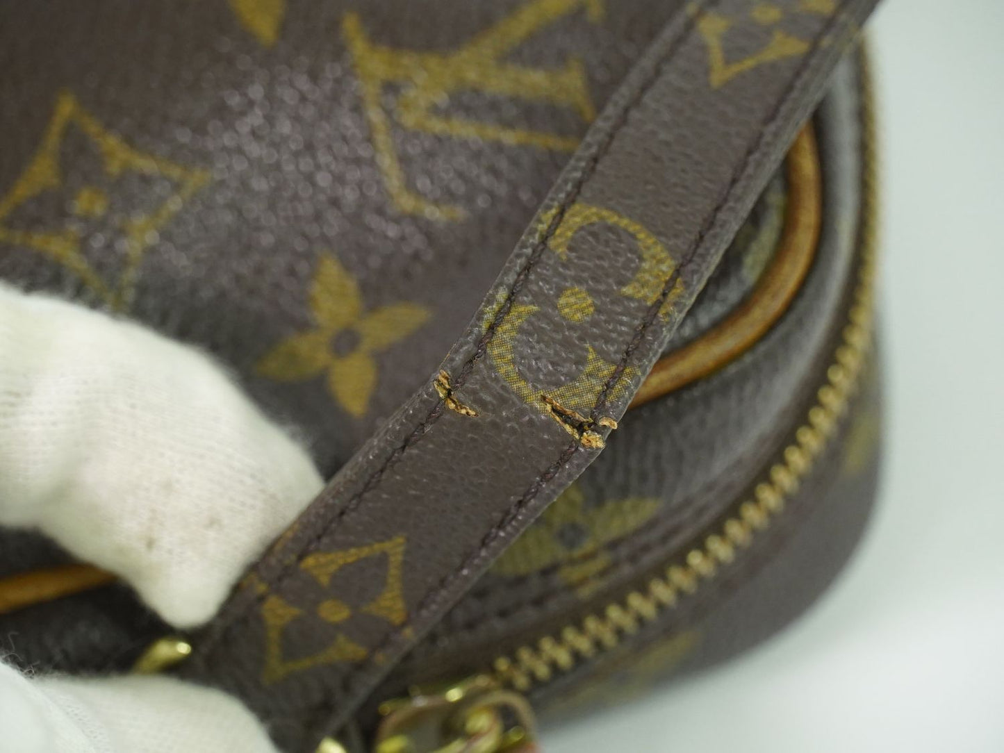 LOUIS VUITTON ダヌーブ モノグラム ショルダーバッグ M45266