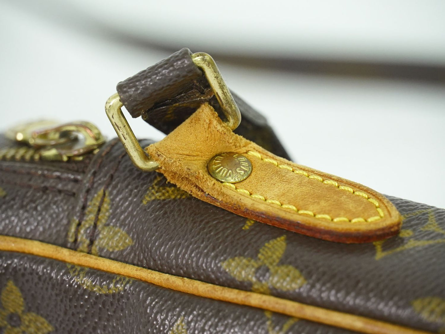 LOUIS VUITTON ダヌーブ モノグラム ショルダーバッグ M45266
