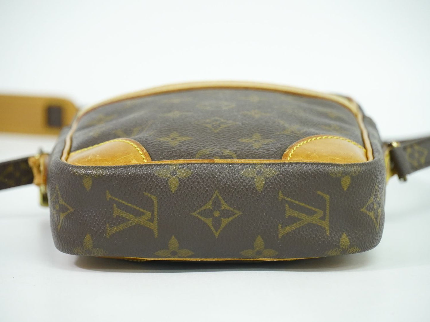 LOUIS VUITTON ダヌーブ モノグラム ショルダーバッグ M45266