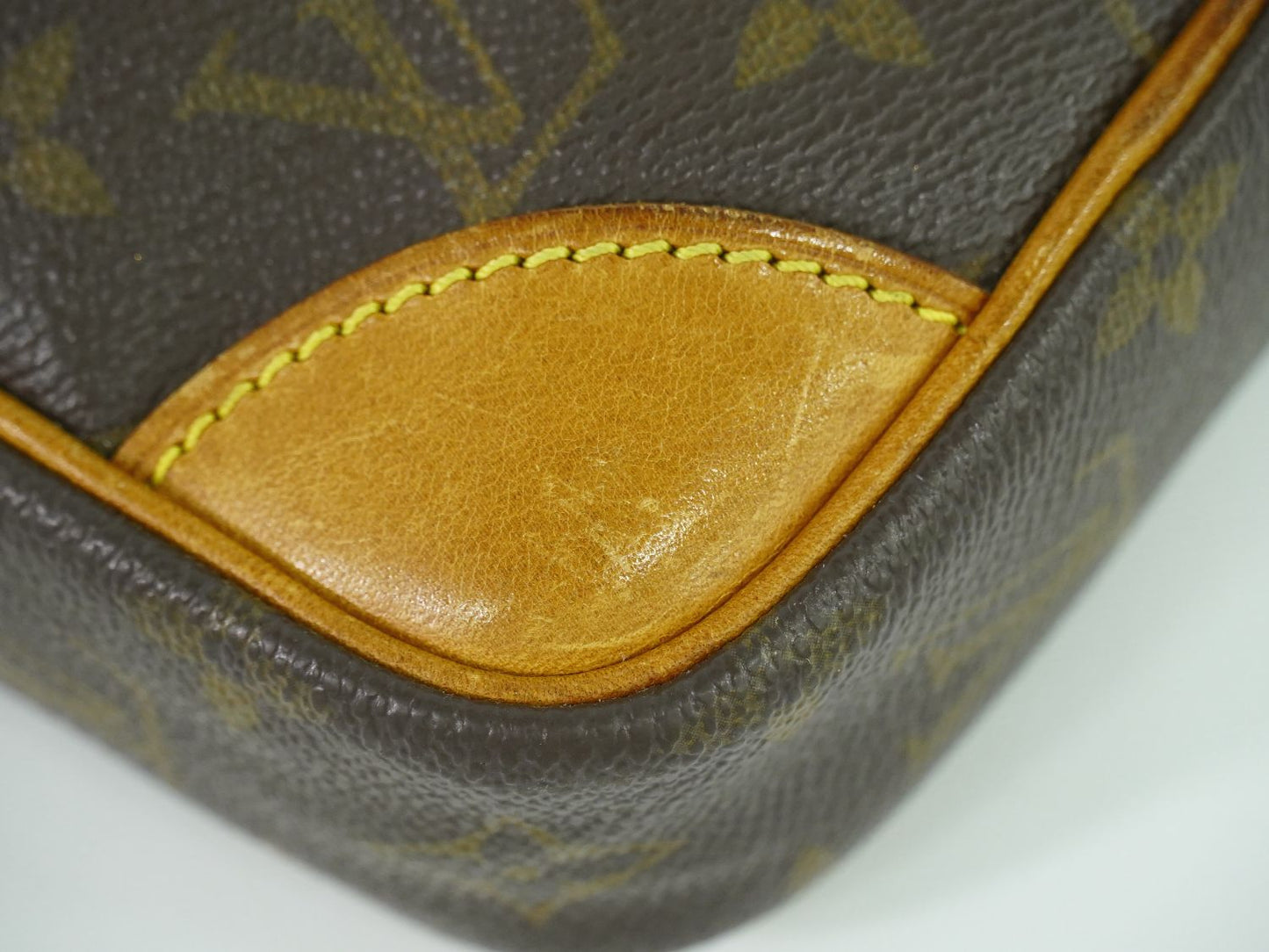 LOUIS VUITTON ダヌーブ モノグラム ショルダーバッグ M45266