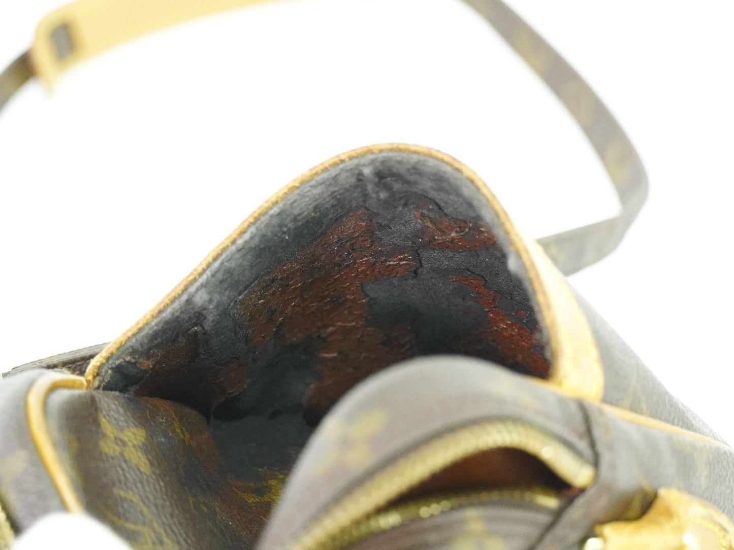 LOUIS VUITTON ダヌーブ モノグラム ショルダーバッグ M45266
