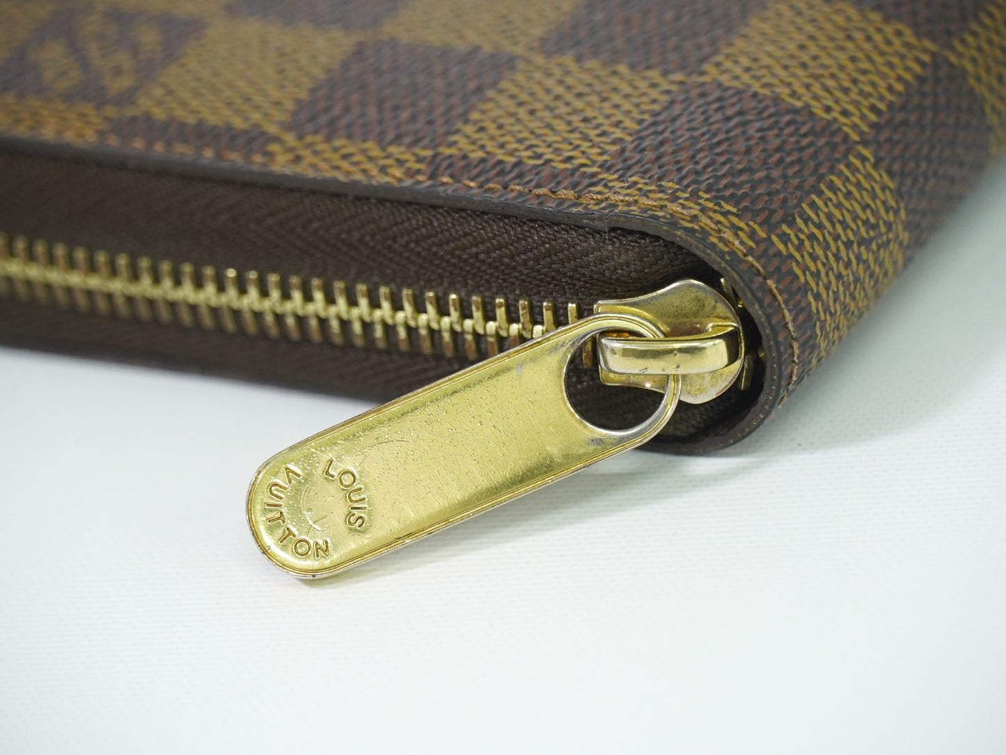 LOUIS VUITTON ジッピーウォレット ダミエ エベヌ 長財布 N60015