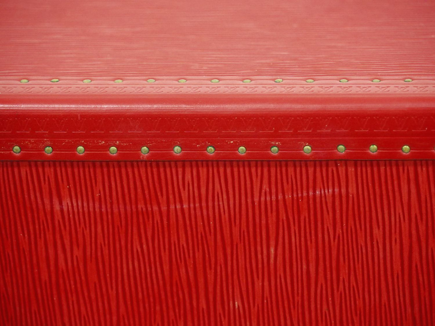 LOUIS VUITTON LV アルゼール 80 エピ レザー トランク レッド