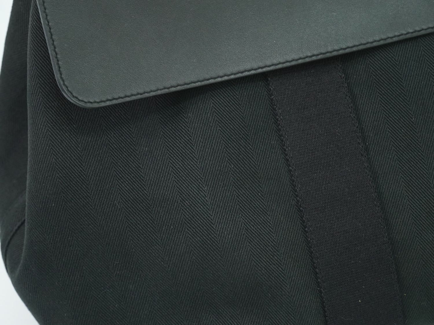 HERMES ヴァルパライソ MM トートバッグ ブラック