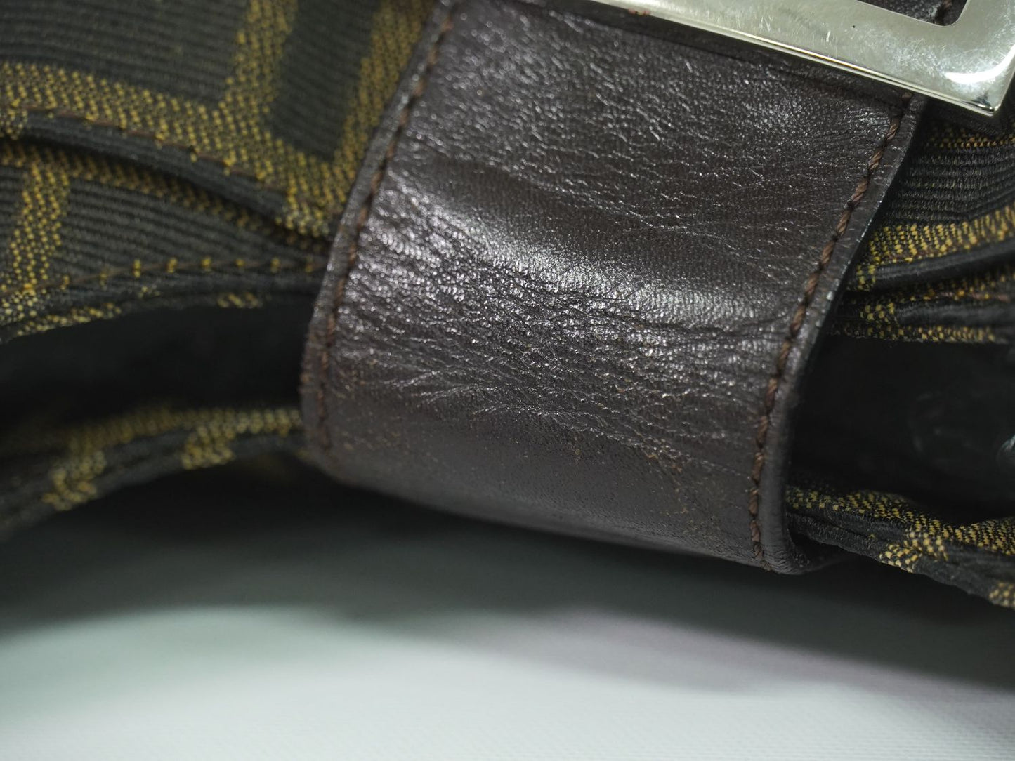 FENDI ズッカ ショルダーバッグ ブラウン 26569