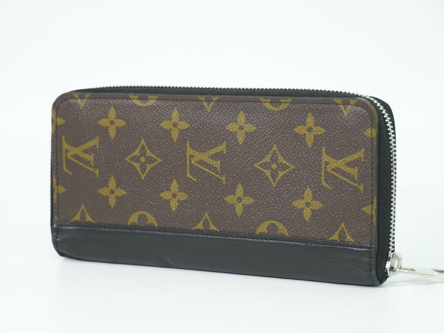 LOUIS VUITTON ジッピーウォレット ヴェルティカル モノグラム マカサー 長財布 M60109