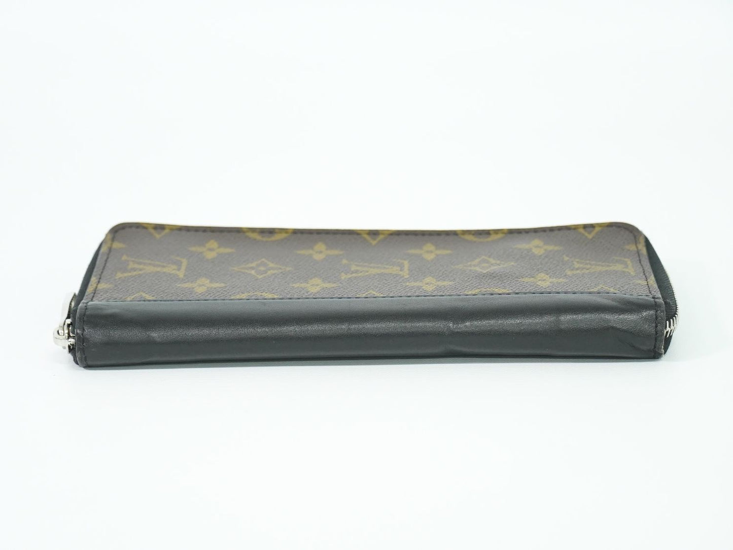 LOUIS VUITTON ジッピーウォレット ヴェルティカル モノグラム マカサー 長財布 M60109