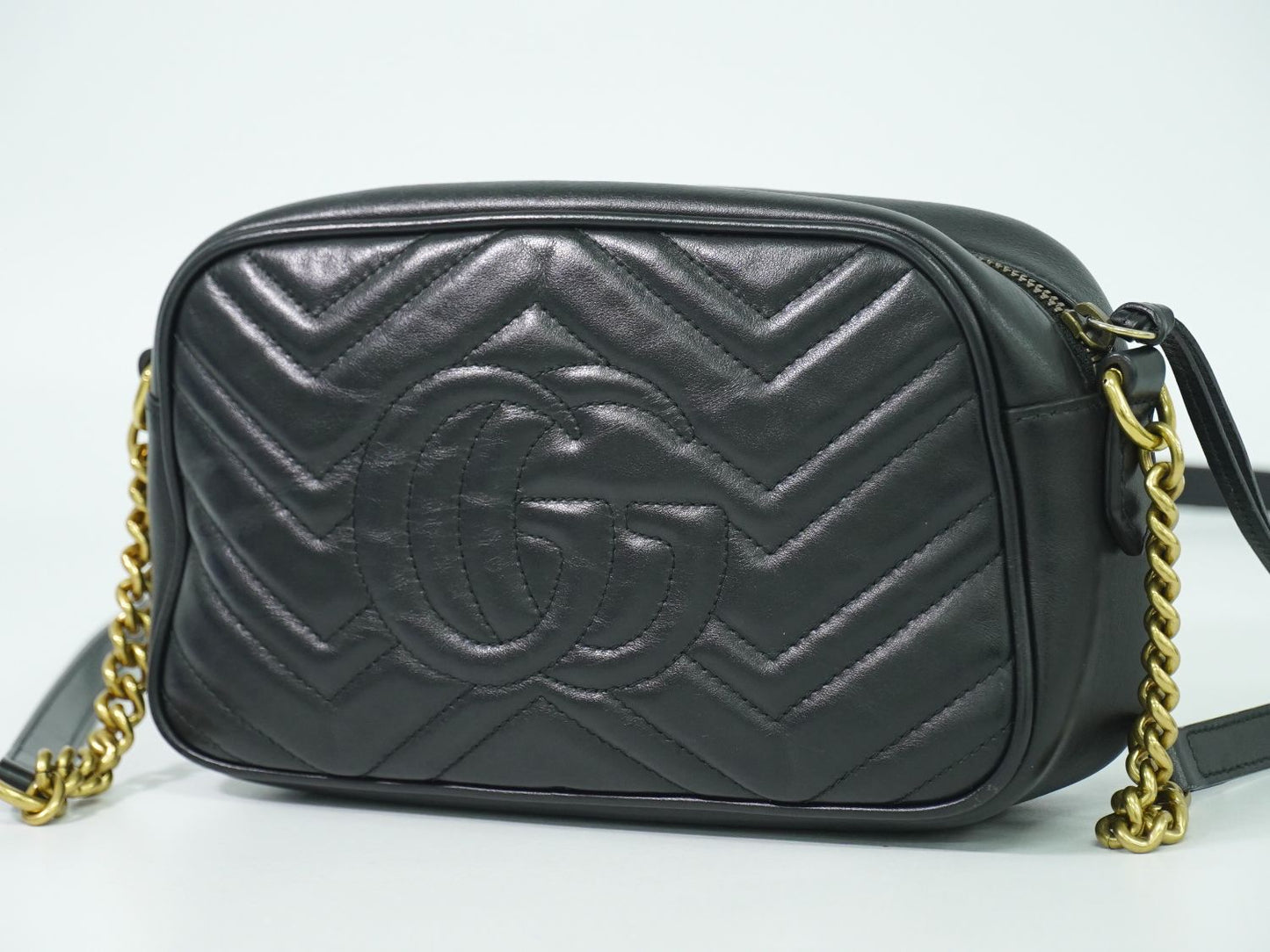 GUCCI GGマーモント ショルダーバッグ ブラック 447632