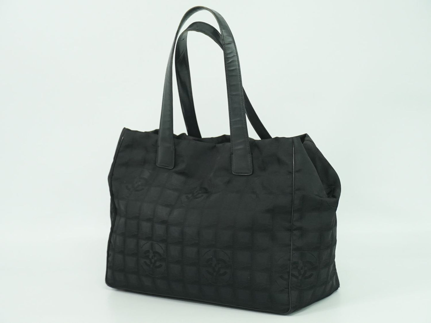 CHANEL ニュートラベルライン トートバッグ ブラック