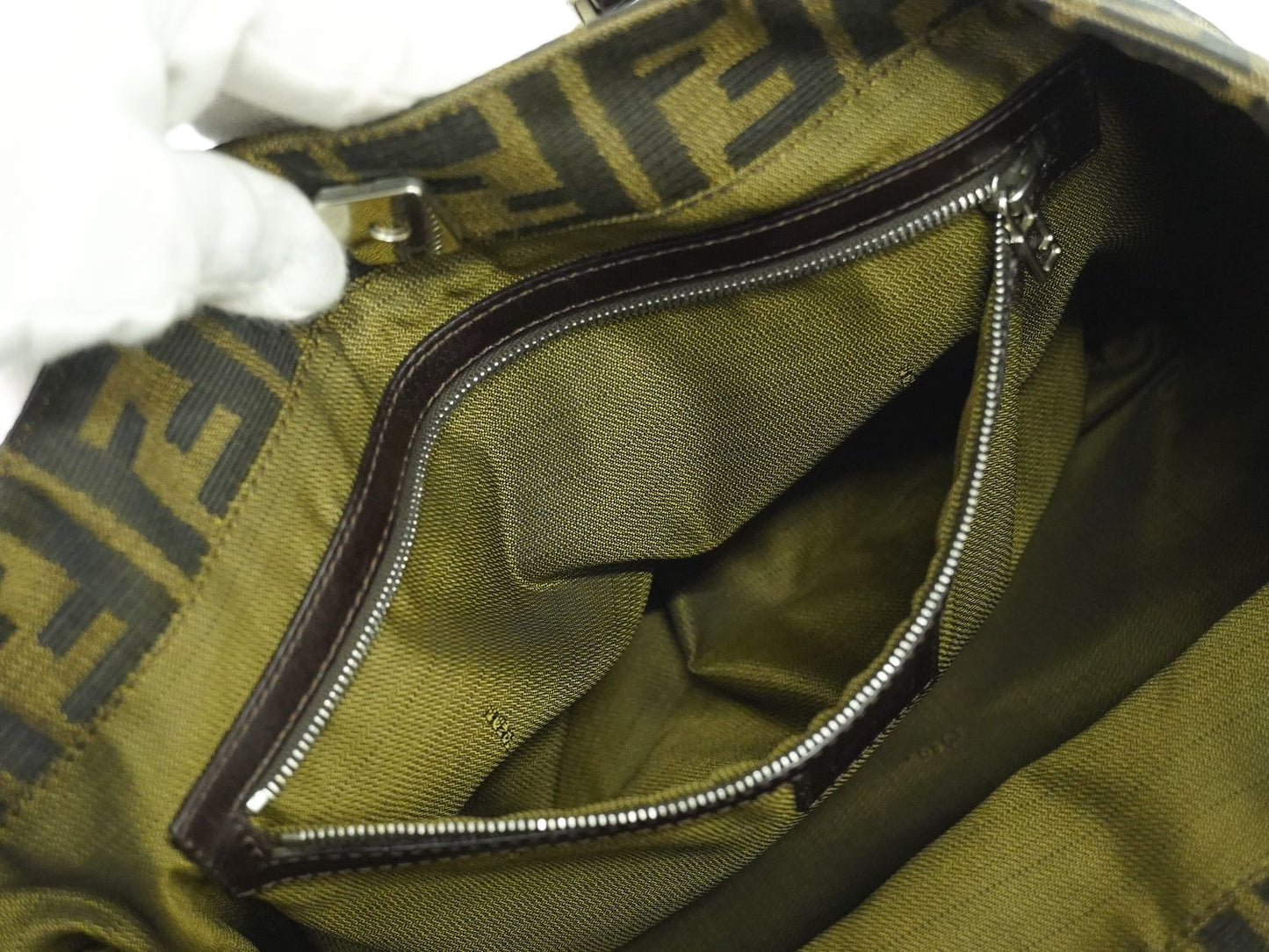 FENDI ズッカ ハンドバッグ ブラウン 26329