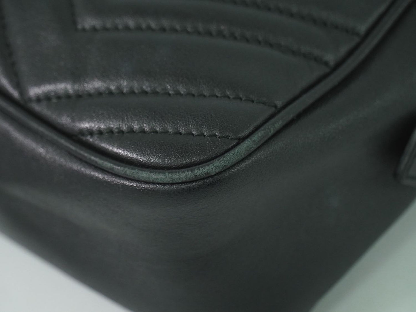 GUCCI GGマーモント ショルダーバッグ ブラック 447632