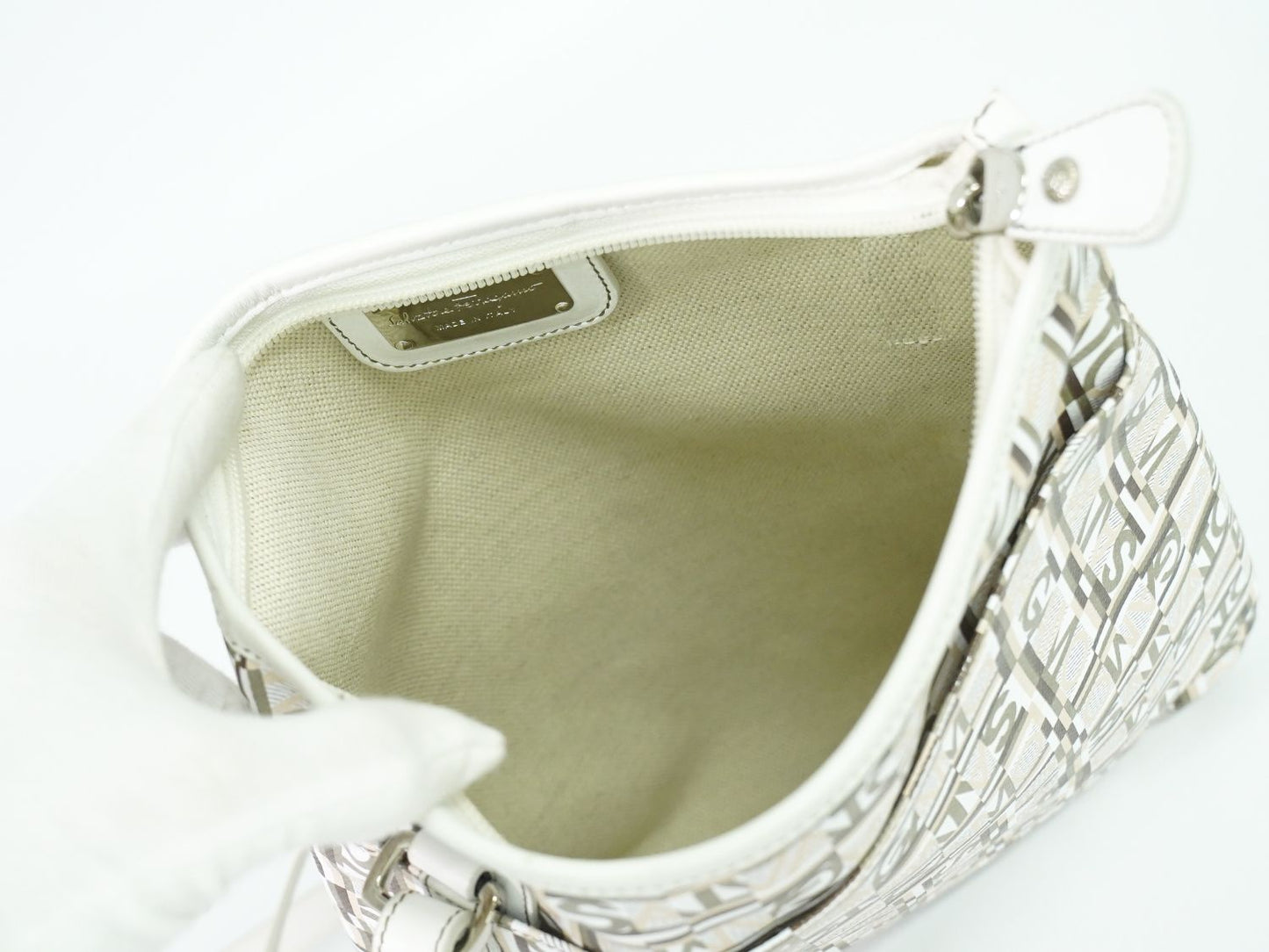 Salvatore Ferragamo ショルダーバッグ ホワイト マルチカラー