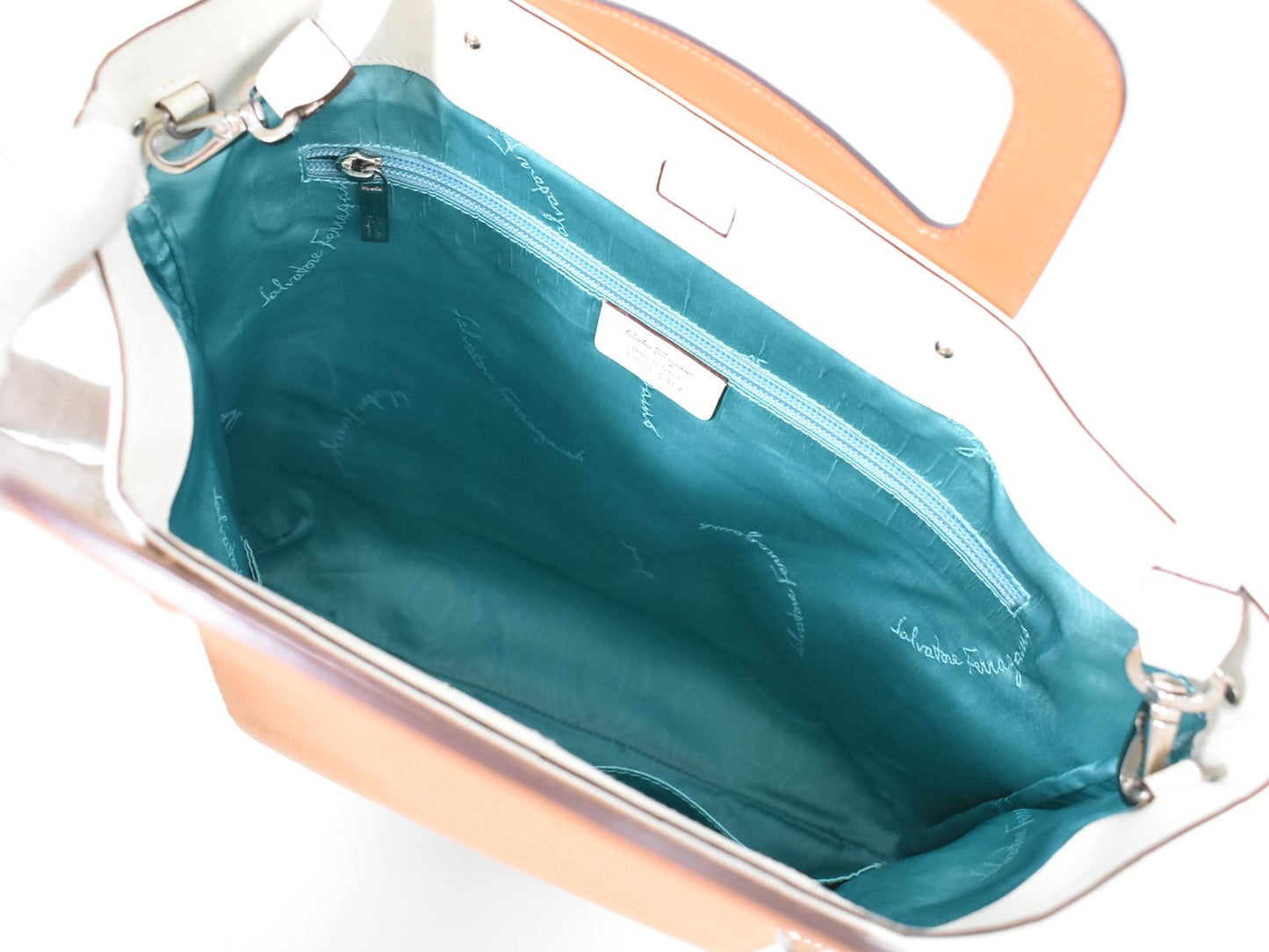 Salvatore Ferragamo ガンチーニ 2WAY ショルダーバッグ ホワイト ブラウン