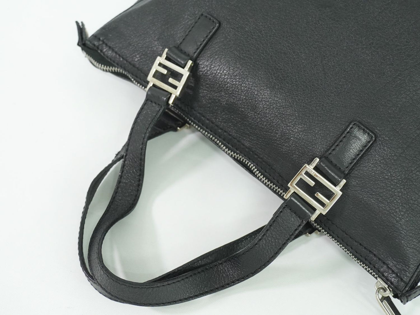 FENDI ハンドバッグ ブラック 8BH134