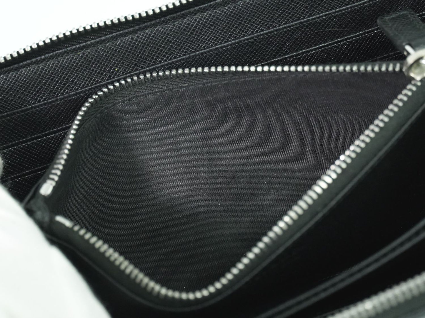 PRADA サフィアーノ 長財布 ブラック