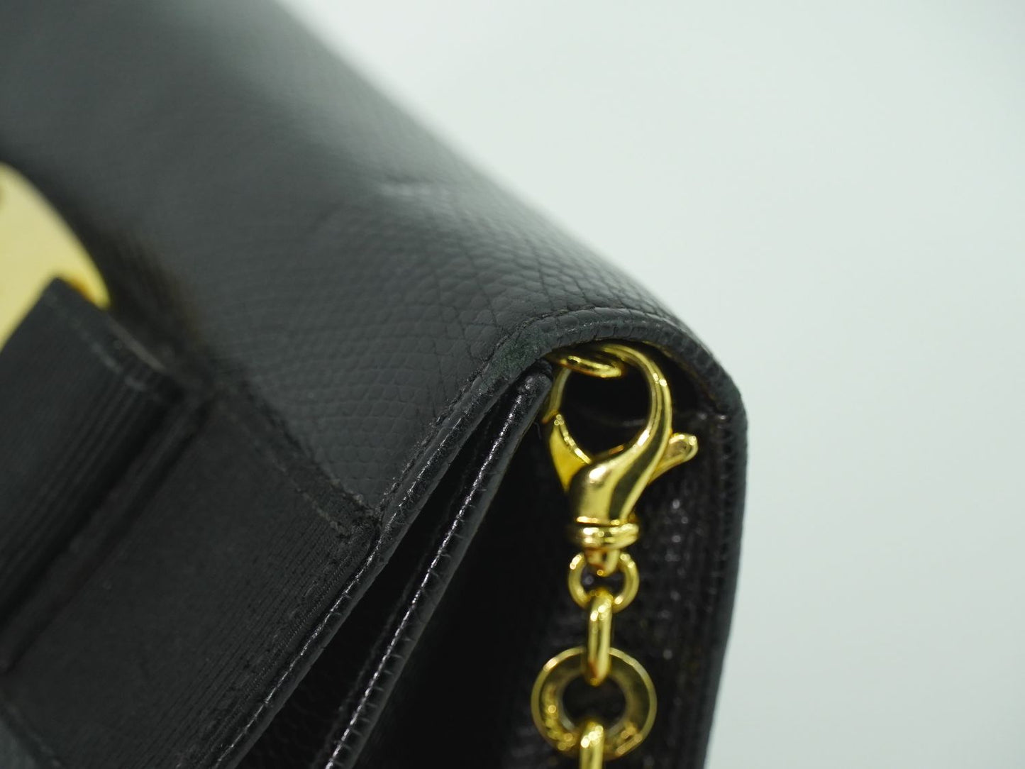Salvatore Ferragamo ヴァラ ショルダーバッグ ブラック