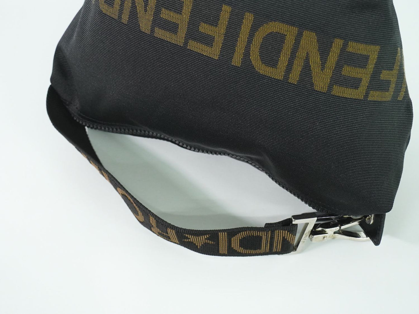 FENDI ハンドバッグ ブラック 26586