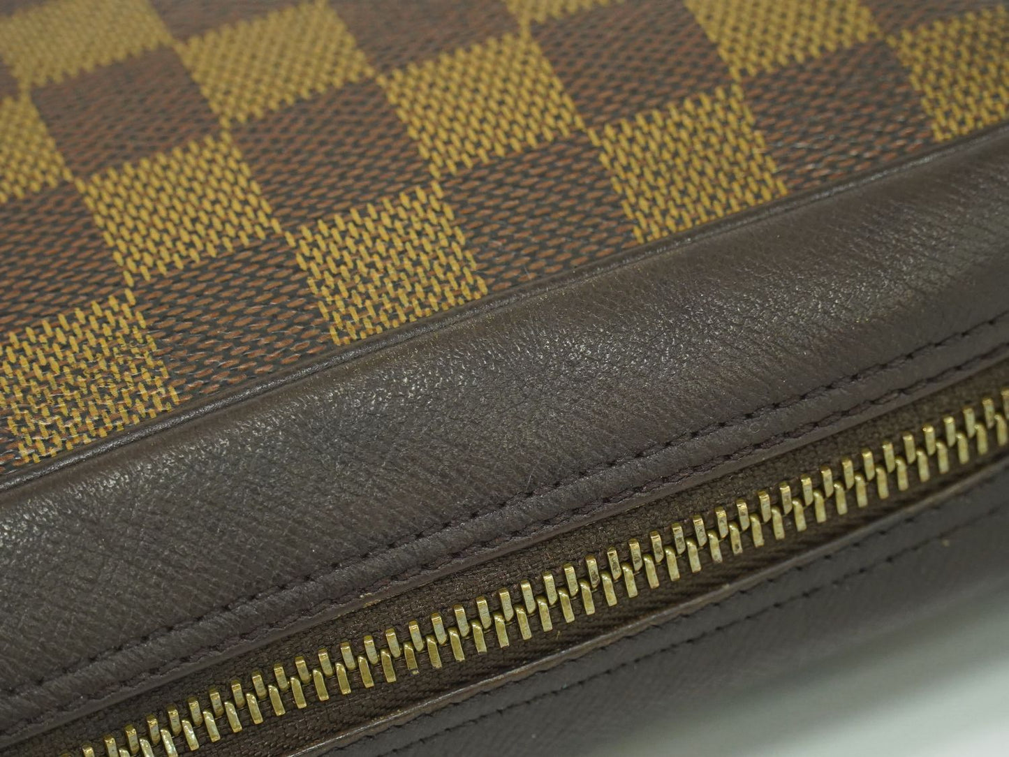 LOUIS VUITTON トゥルーストワレット ダミエ エベヌ ポーチ N47623