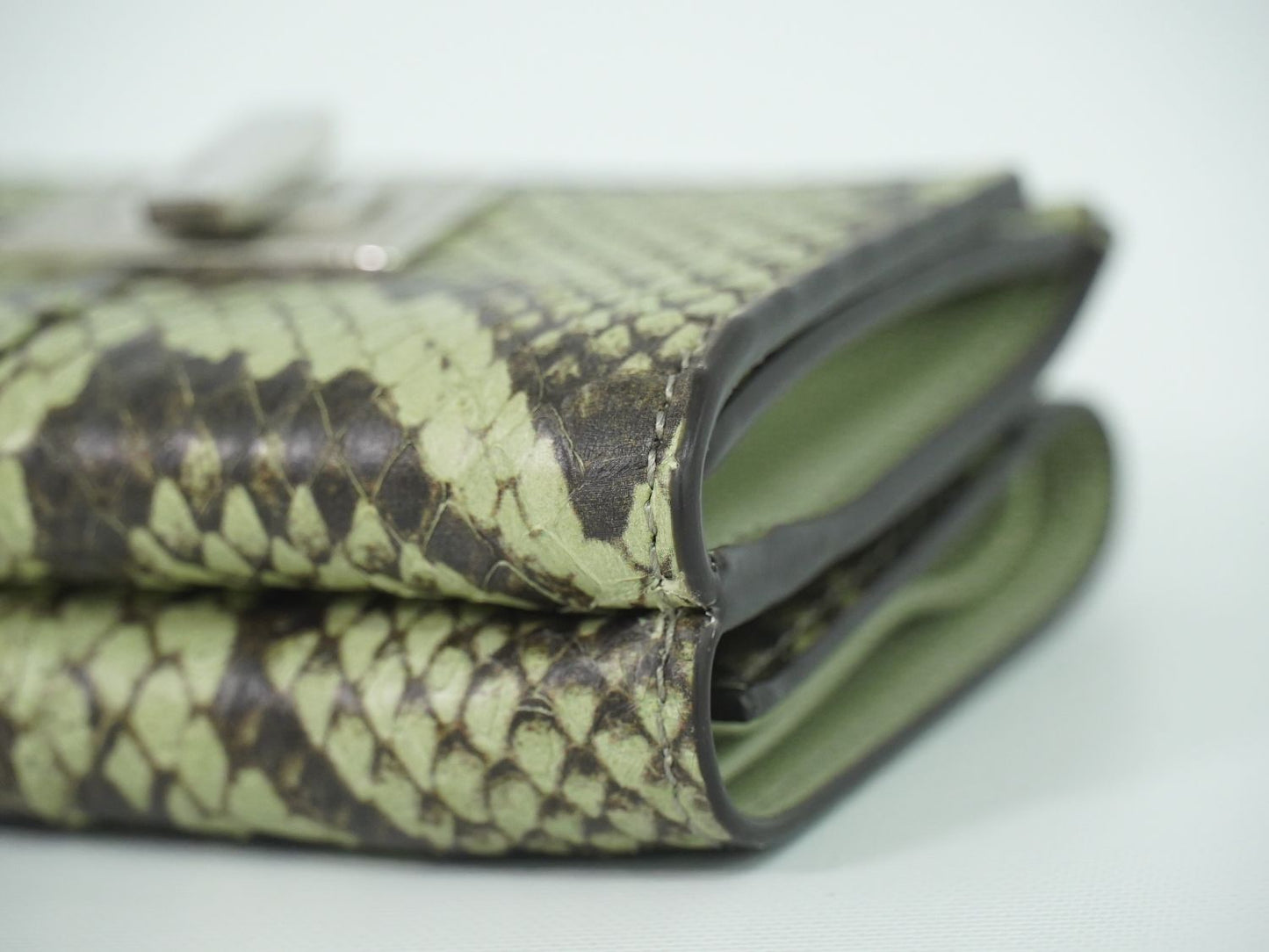 FENDI ピーカブー 折財布 グリーン系 ブラウン 8M0426