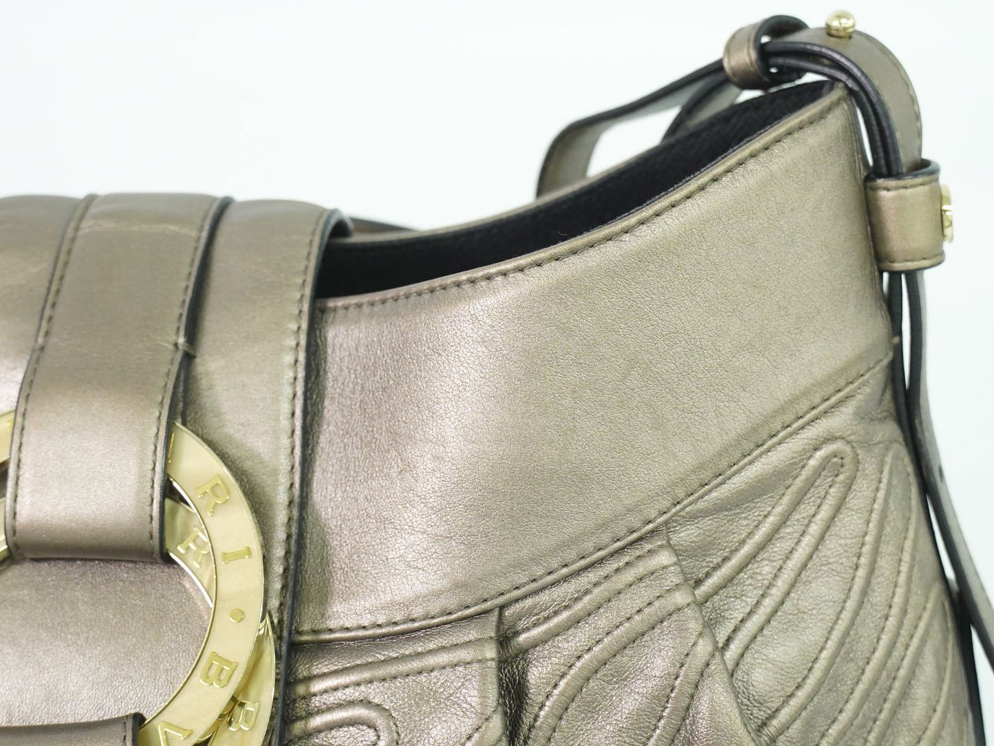 BVLGARI チャンドラ ショルダーバッグ メタリックグレー