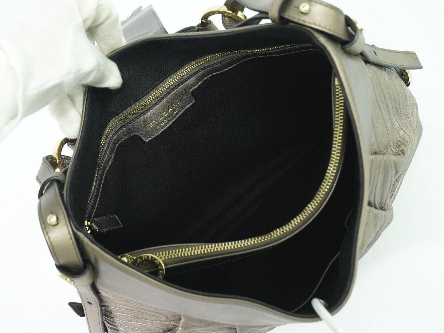BVLGARI チャンドラ ショルダーバッグ メタリックグレー