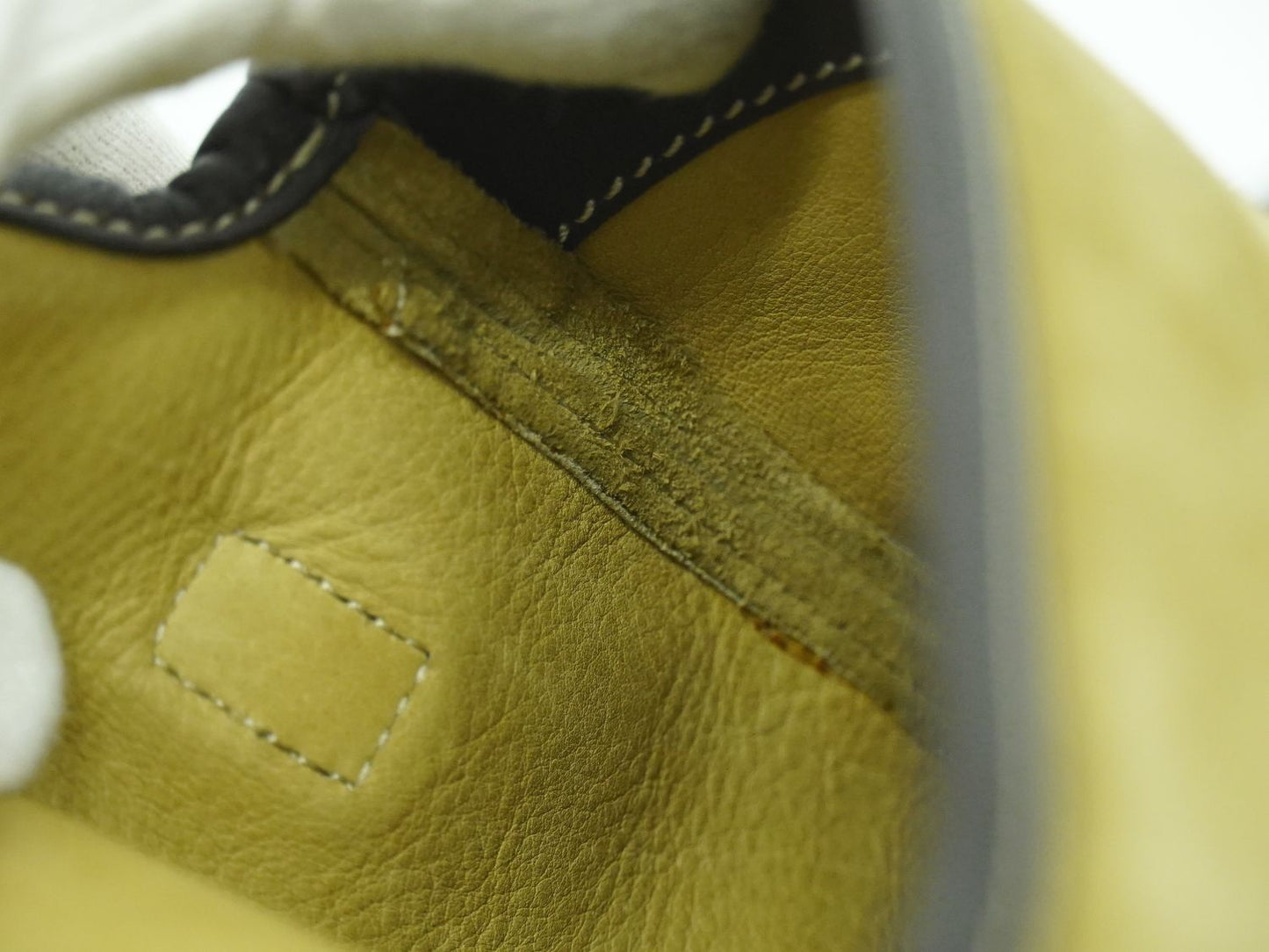 LOEWE アナグラム ショルダーバッグ ベージュ