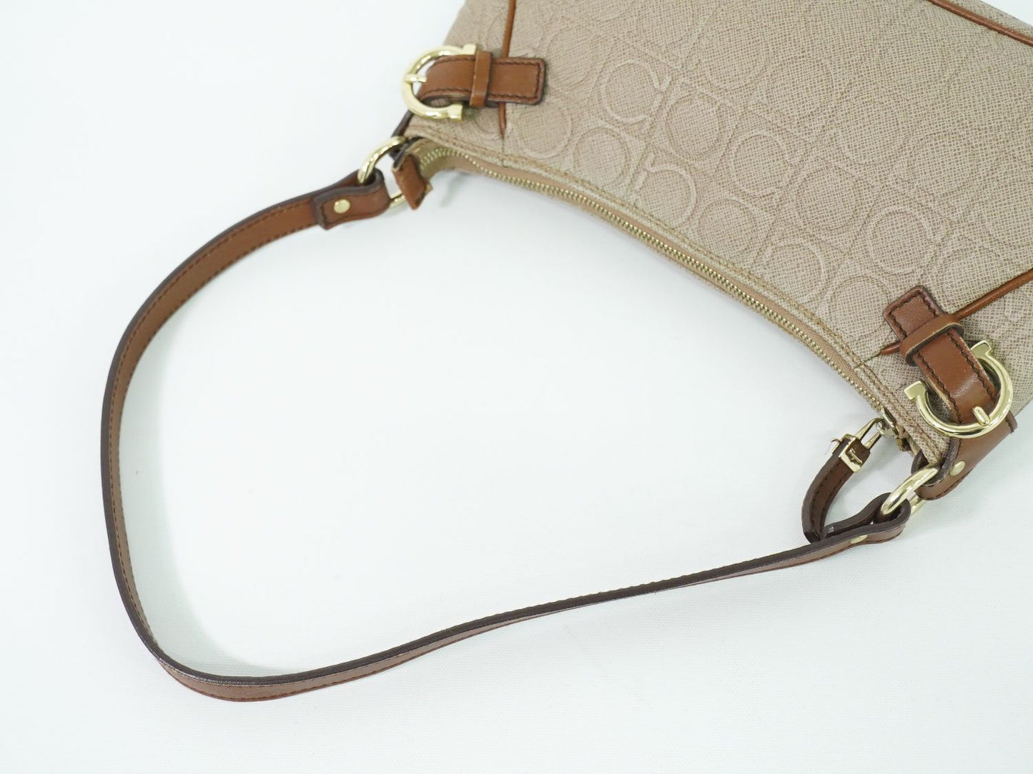 Salvatore Ferragamo アクセサリーポーチ ピンクベージュ