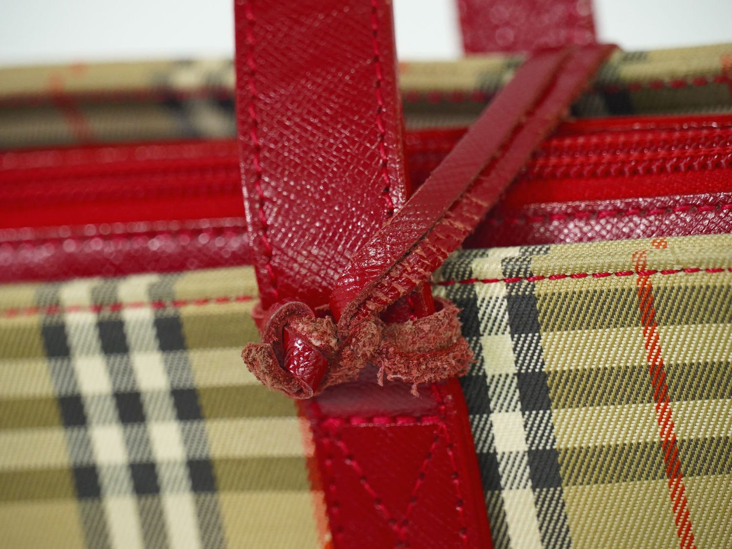 BURBERRY ノバチェック ハンドバッグ ベージュ レッド