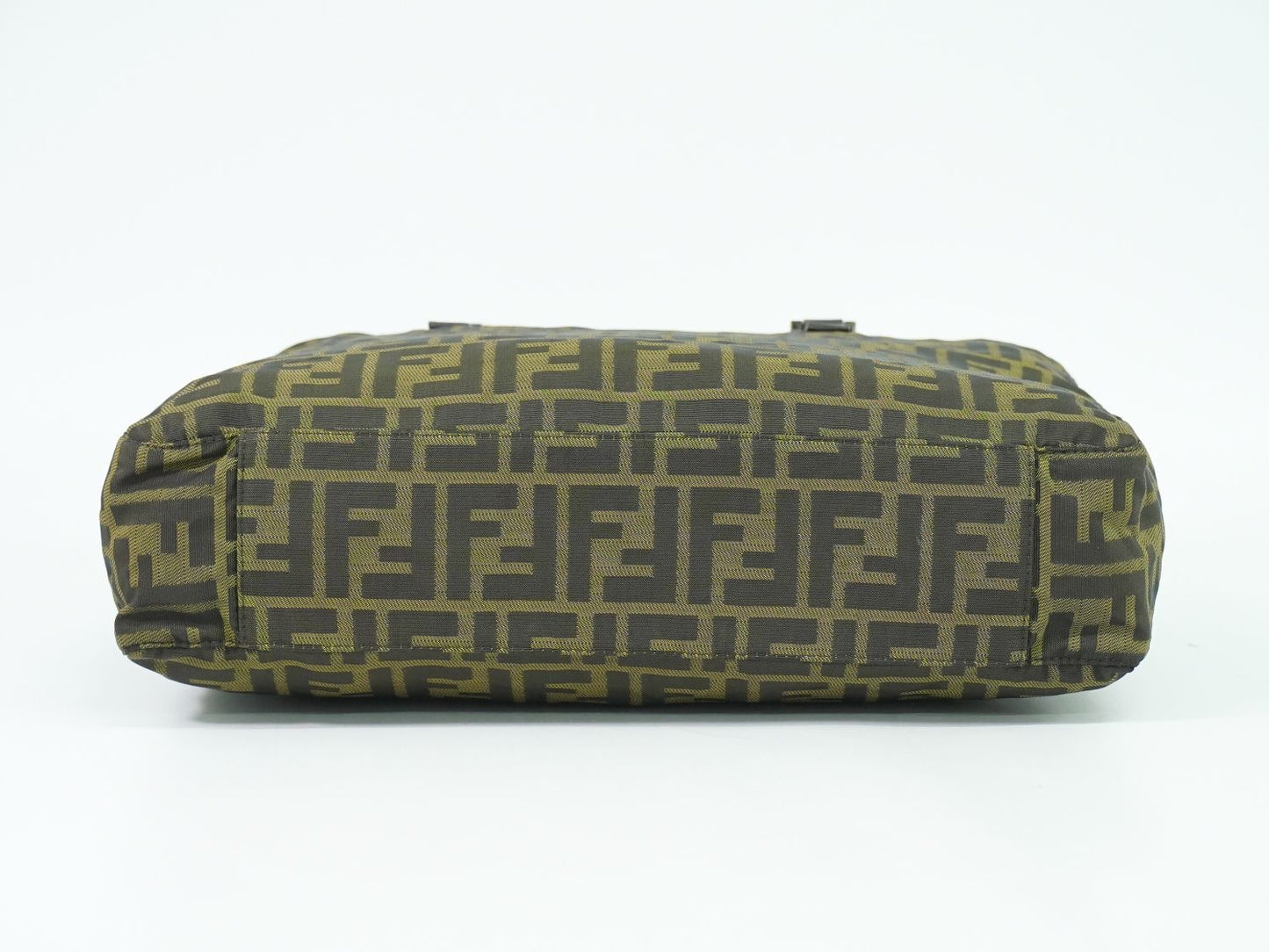 FENDI ズッカ ショルダーバッグ ブラウン 8BH031