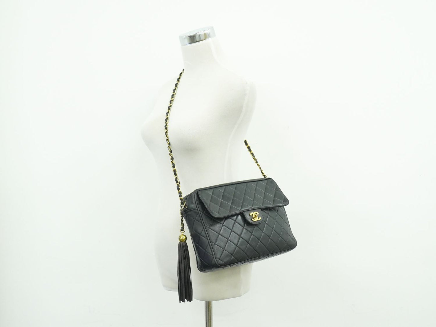 CHANEL ココマーク マトラッセ ショルダーバッグ ブラック