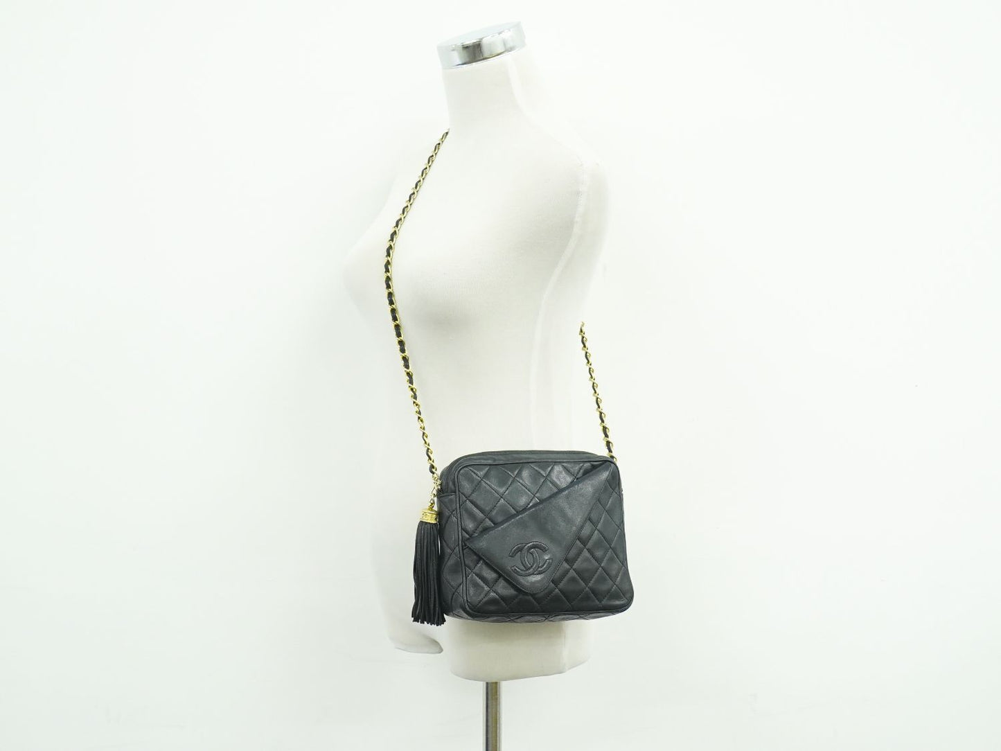 CHANEL ココマーク マトラッセ ショルダーバッグ ブラック