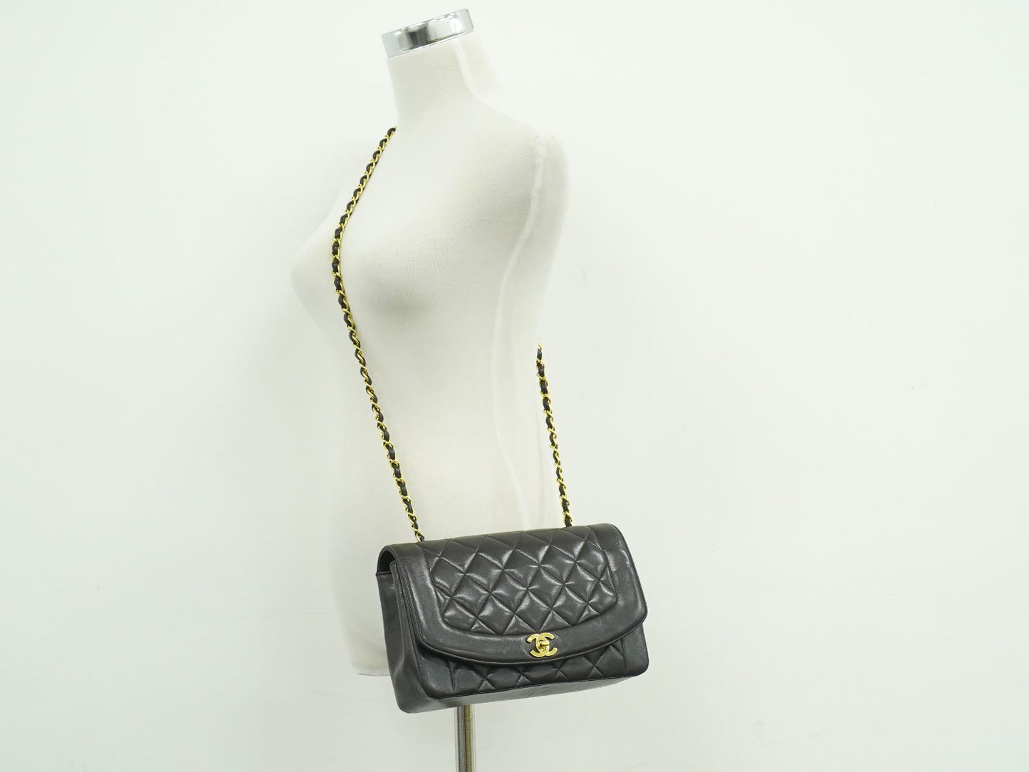 CHANEL ダイアナ ココマーク ショルダーバッグ ブラック