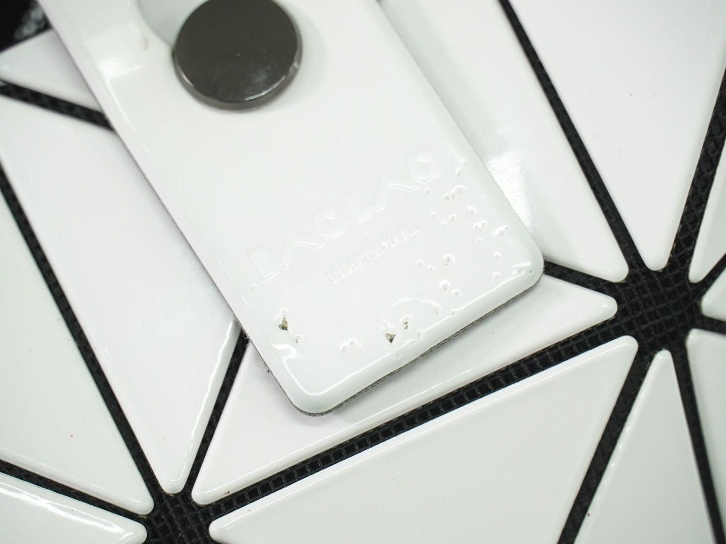 BAOBAO ISSEY MIYAKE ルーセント ハンドバッグ ホワイト