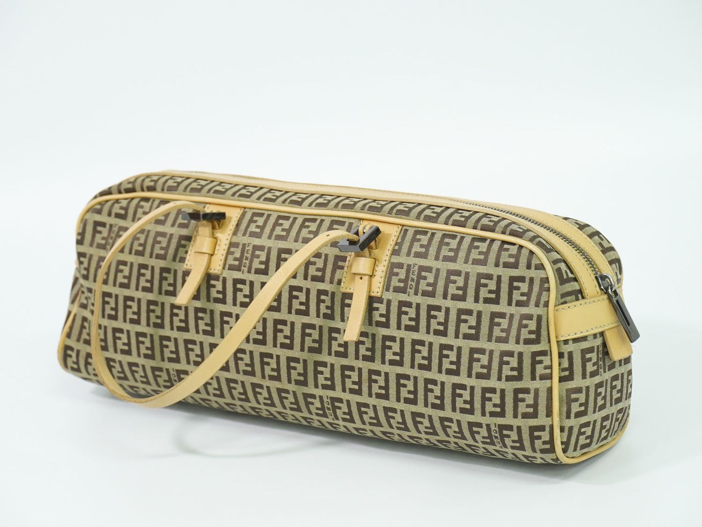 FENDI ズッキーノ ハンドバッグ ベージュ 8BL006