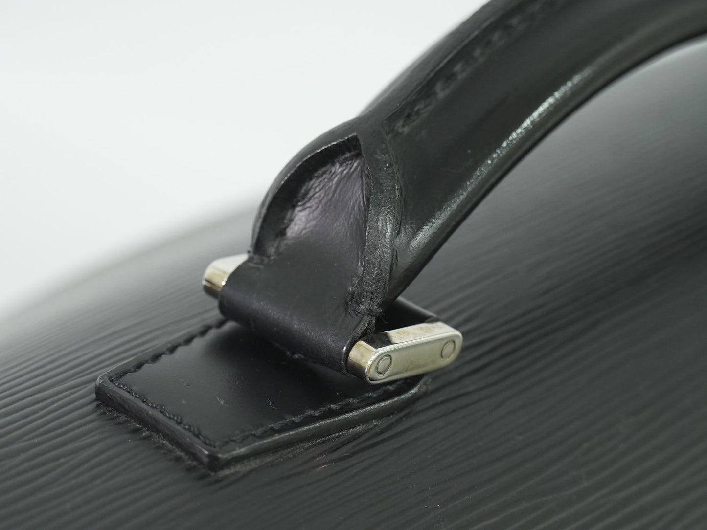 LOUIS VUITTON ロブスト 2 エピ レザー ビジネスバッグ ノワール M54542