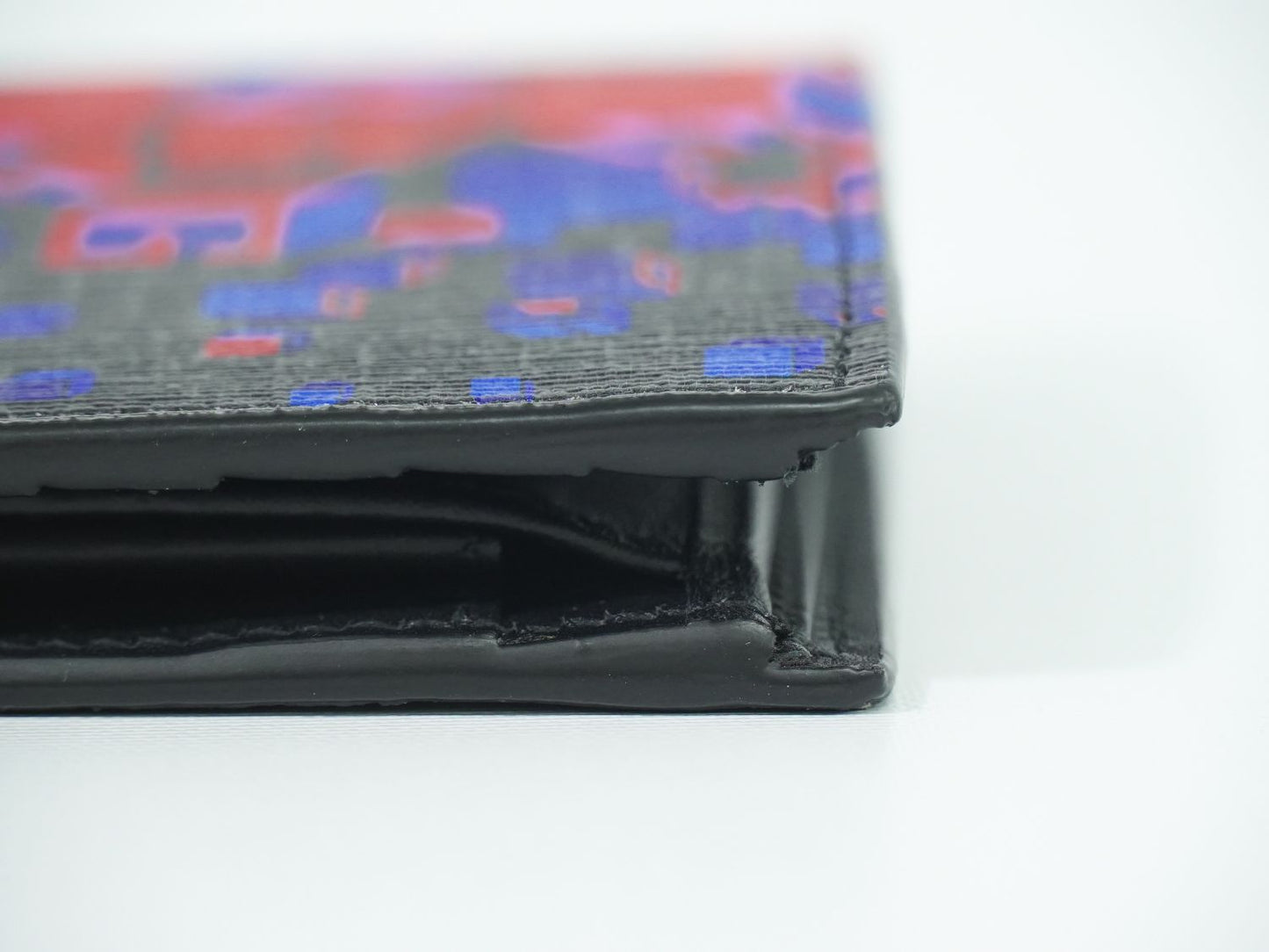 GUCCI スクエア G スペース 折財布 ブラック レッド ブルー 628462