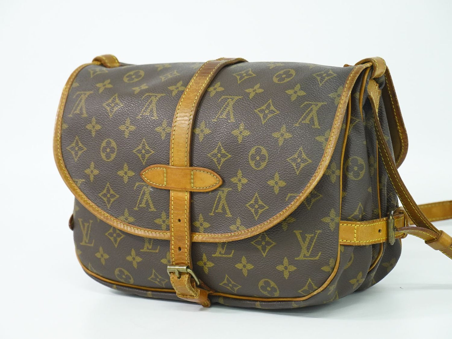LOUIS VUITTON ソミュール 30 モノグラム ショルダーバッグ M42256