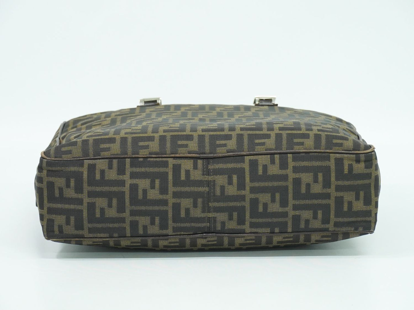 FENDI ズッカ ハンドバッグ ブラウン