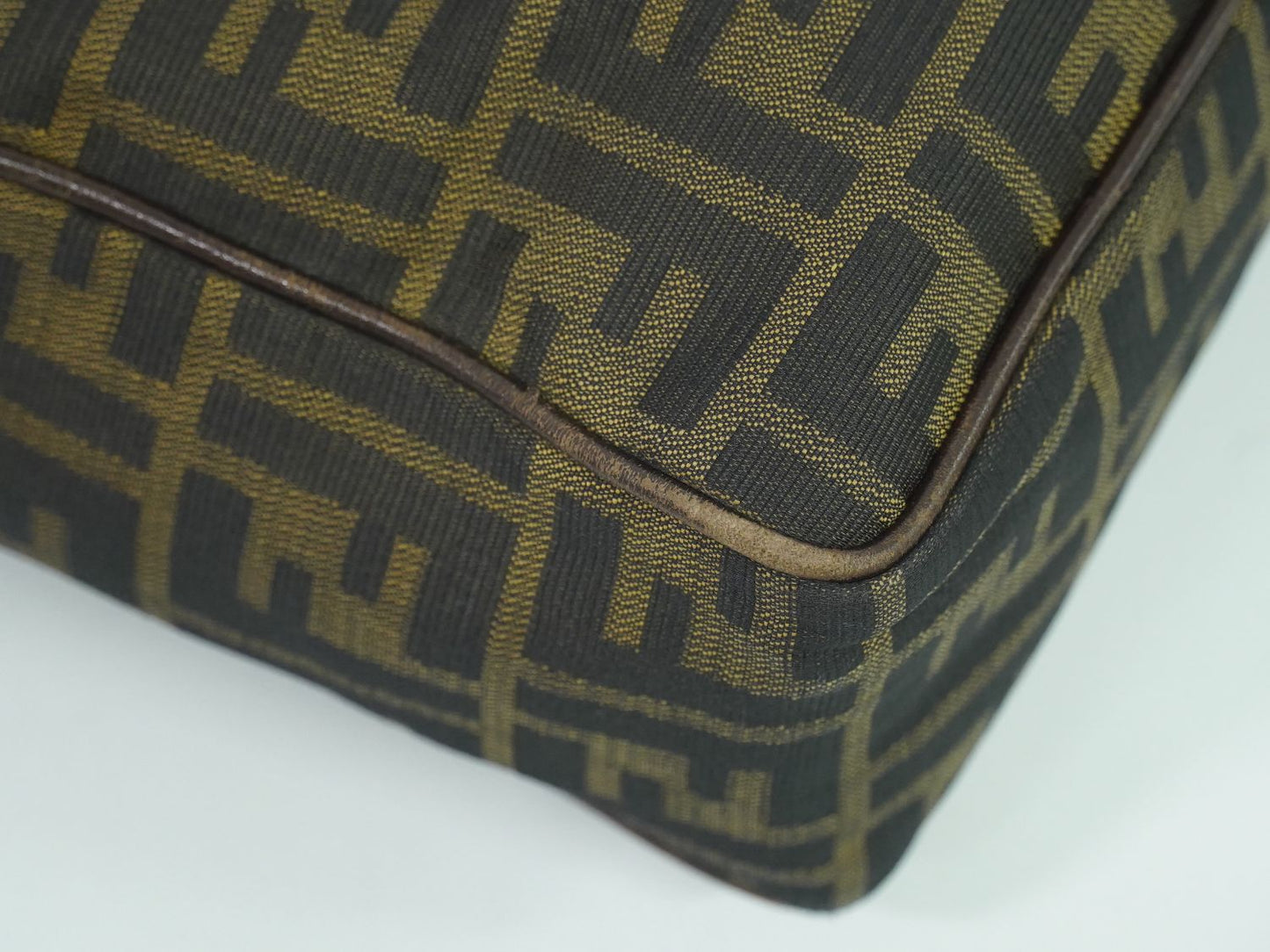 FENDI ズッカ ハンドバッグ ブラウン