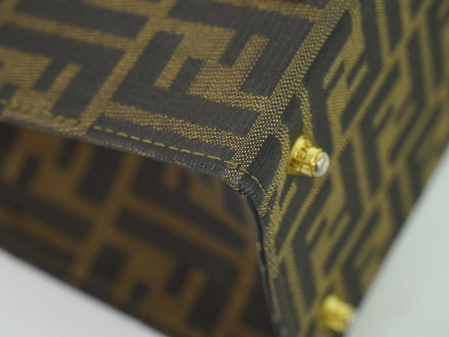 FENDI ズッカ ハンドバッグ ブラウン