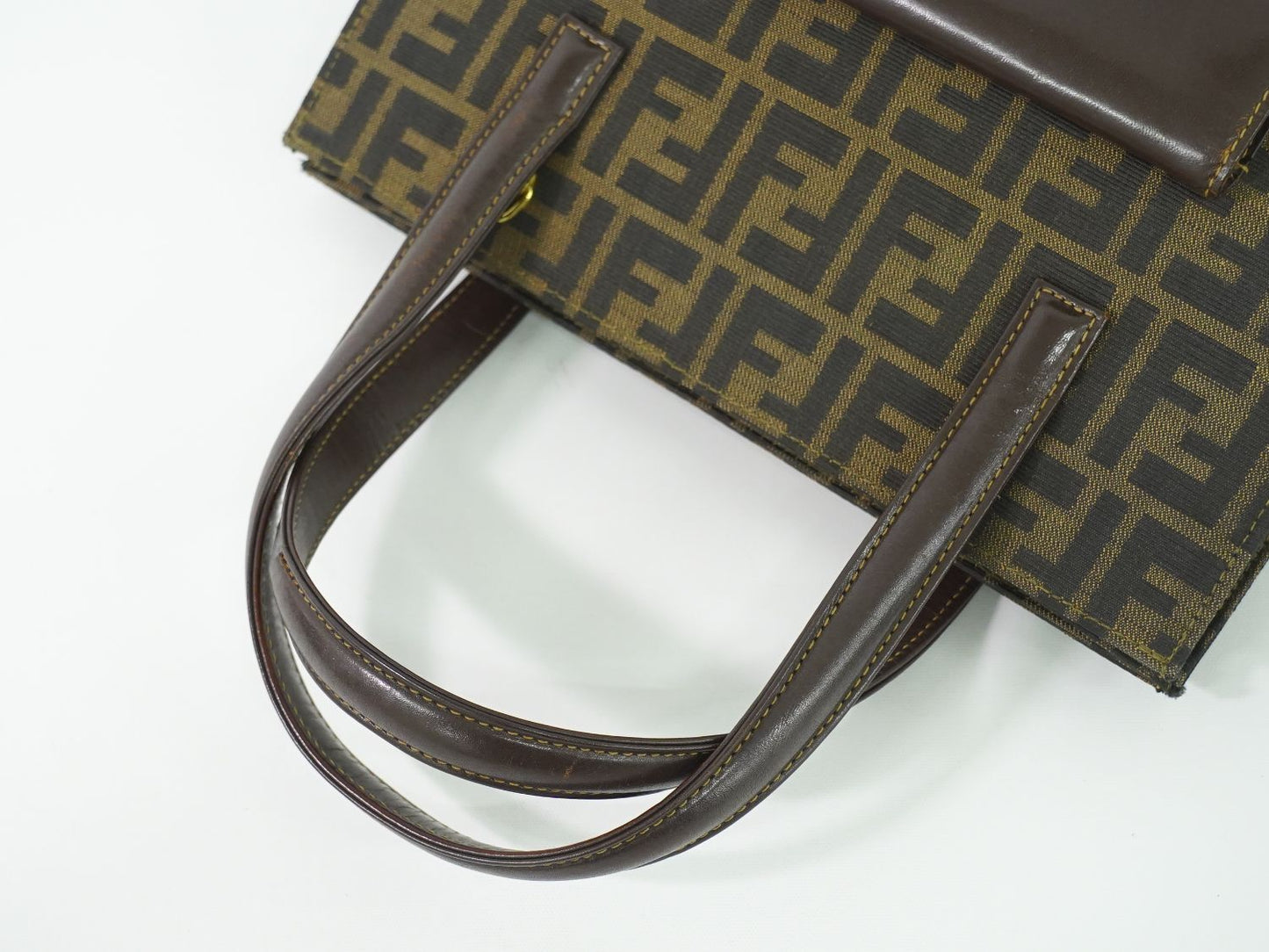 FENDI ズッカ ハンドバッグ ブラウン
