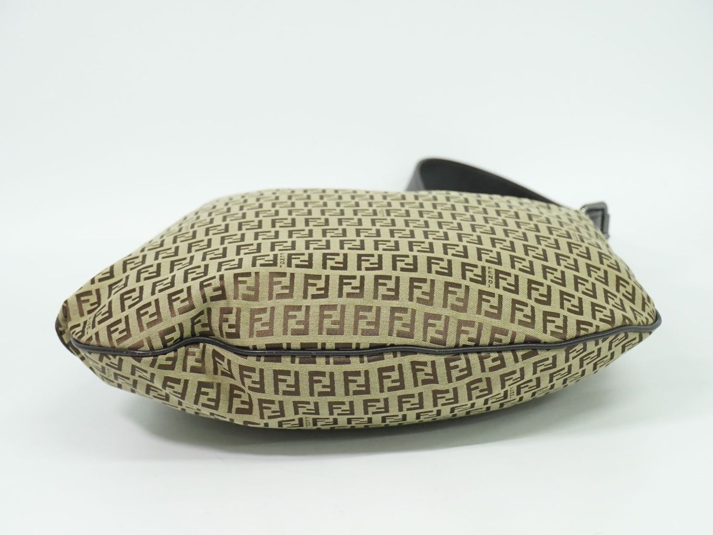 FENDI ズッキーノ ショルダーバッグ ベージュ ブラウン 8BR129
