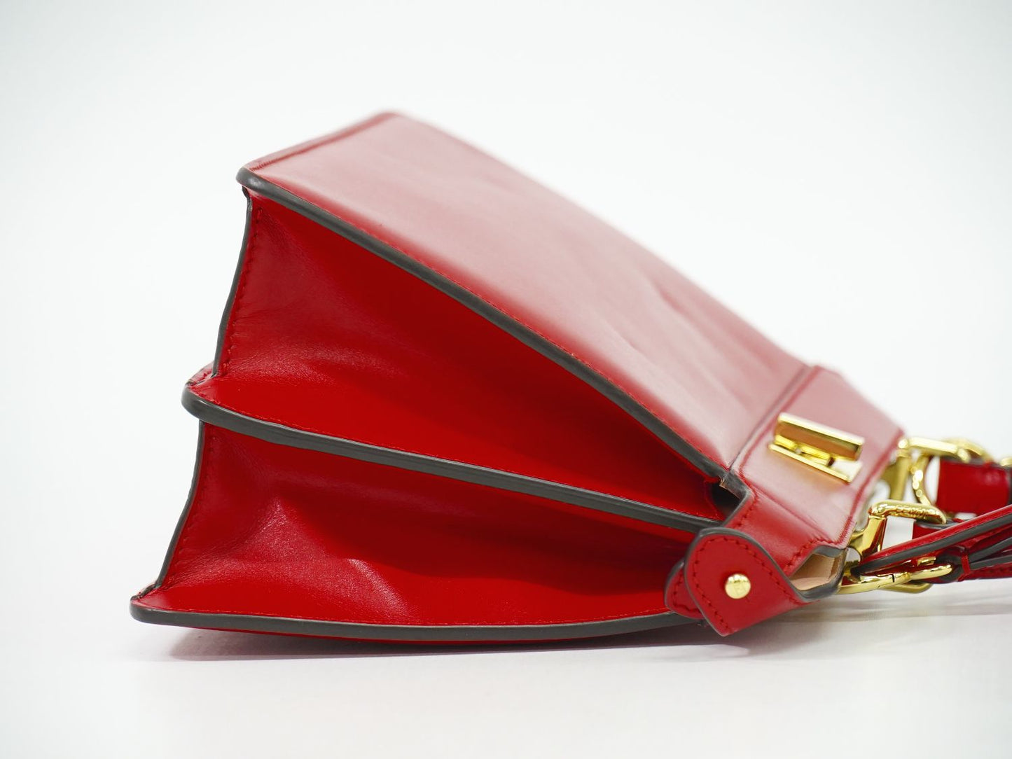 FENDI ピーカブー アイシーユー イーストウエスト 2WAY ショルダーバッグ レッド 8BN323