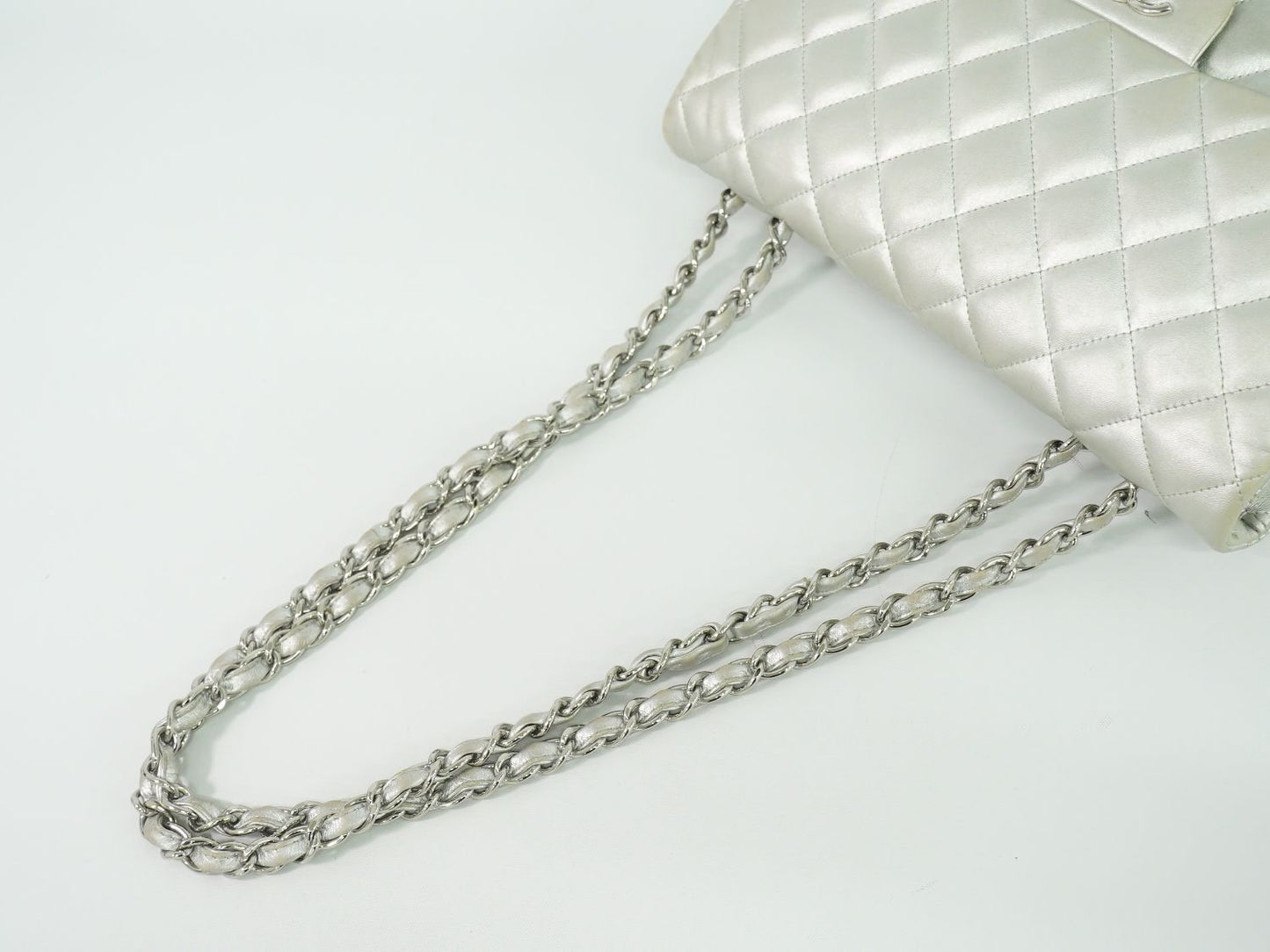 CHANEL ココマーク マトラッセ ショルダーバッグ シルバー