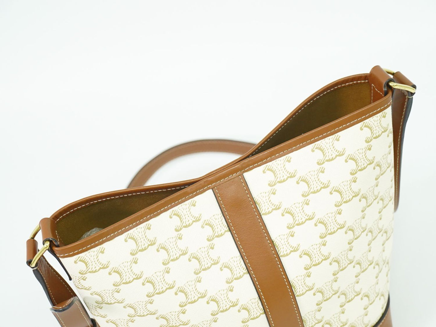 CELINE トリオンフ スモール バケット ショルダーバッグ ホワイト ブラウン