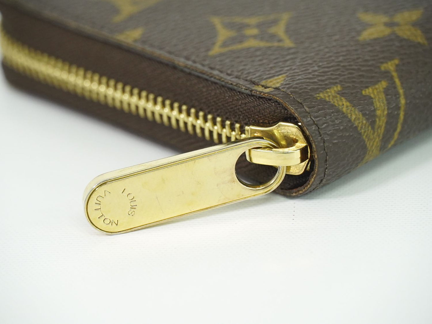 LOUIS VUITTON ジッピーウォレット モノグラム 長財布 M60017