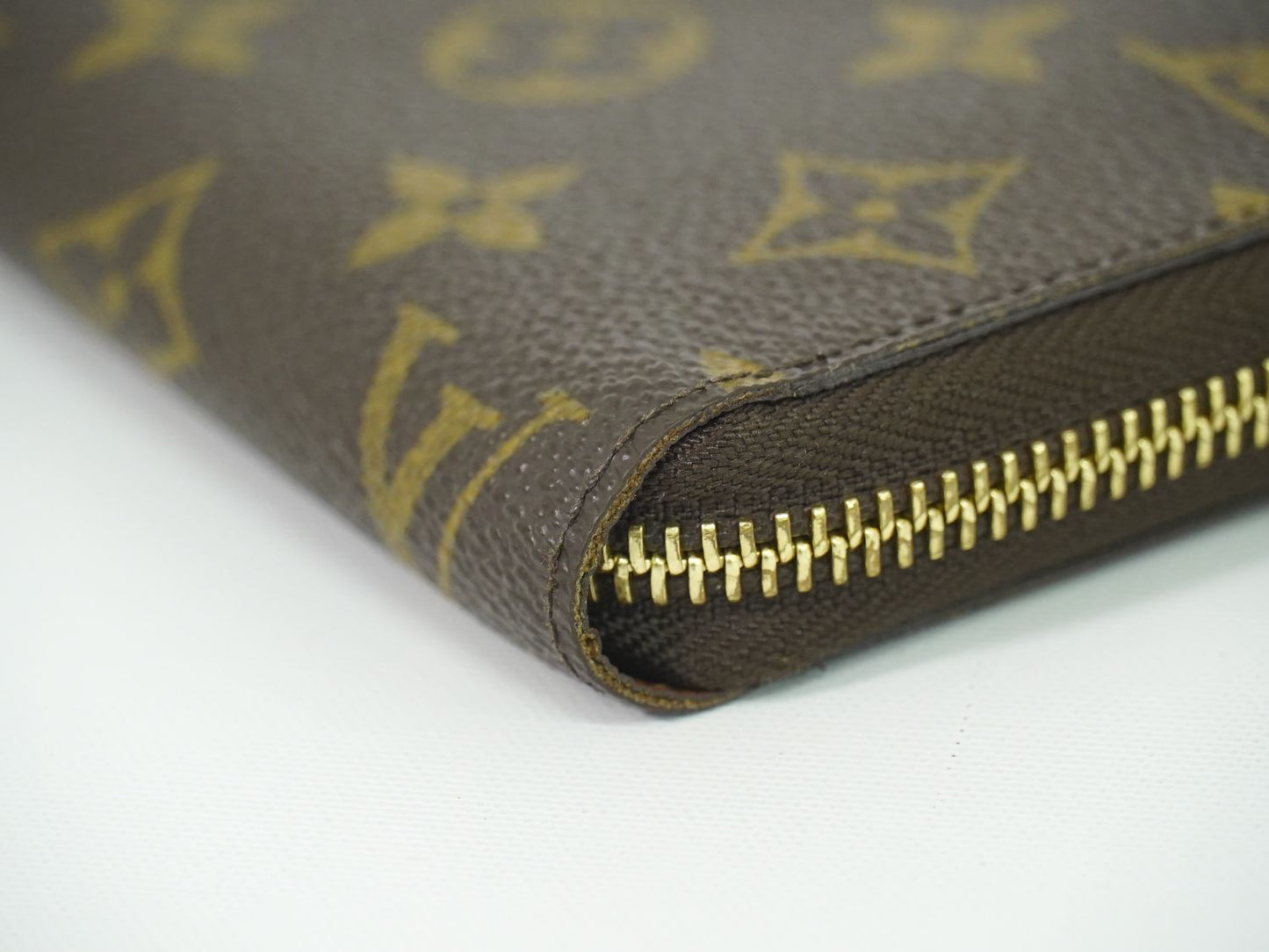 LOUIS VUITTON ジッピーウォレット モノグラム 長財布 M60017