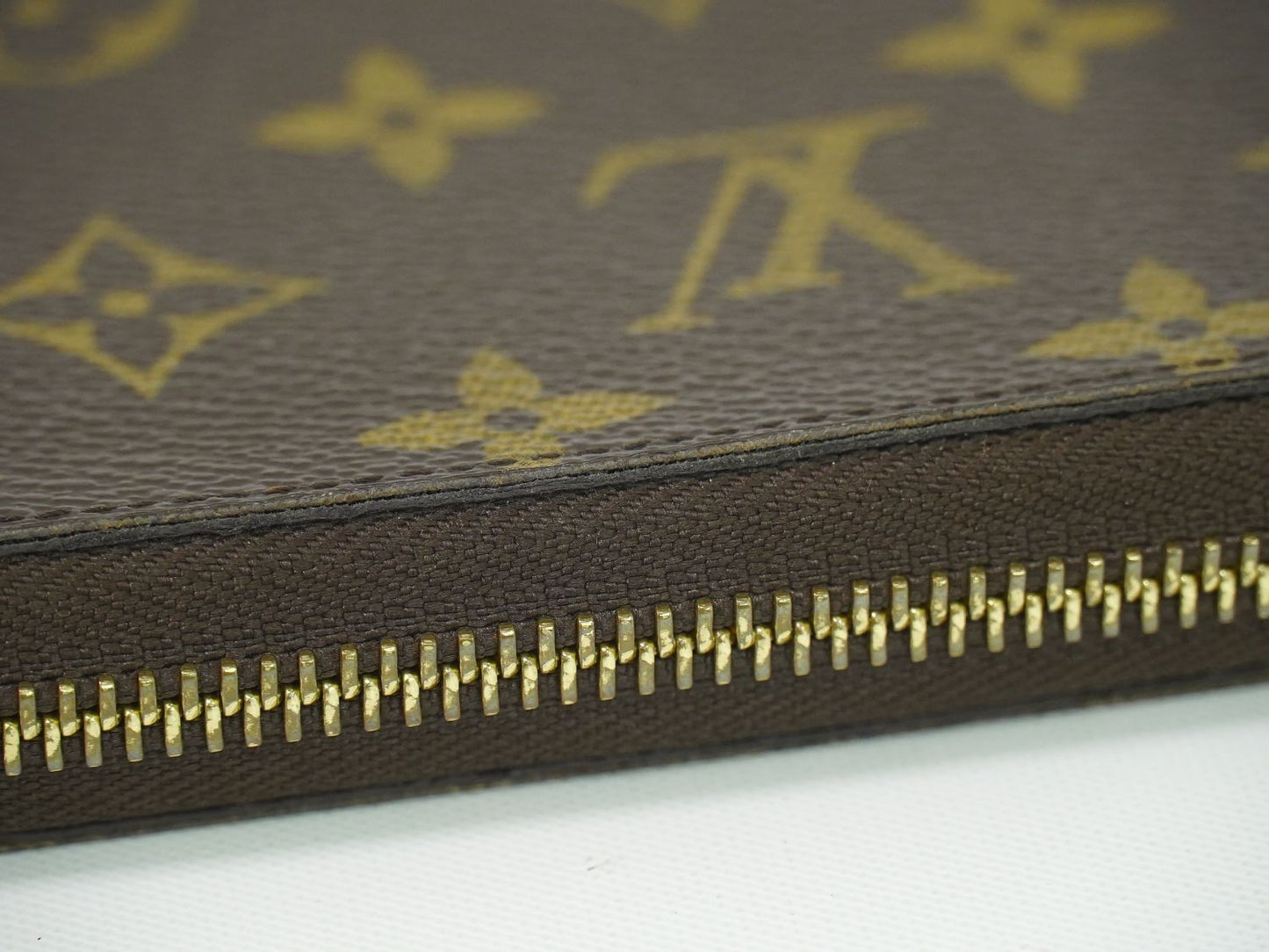 LOUIS VUITTON ジッピーウォレット モノグラム 長財布 M60017